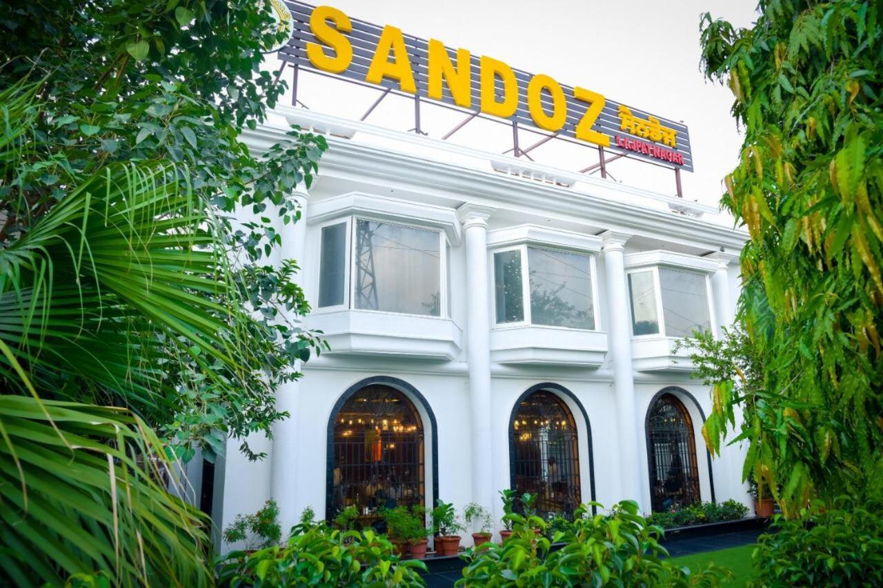 The Bungalow By Sandoz, Lajpat Nagar Couette-café New Delhi